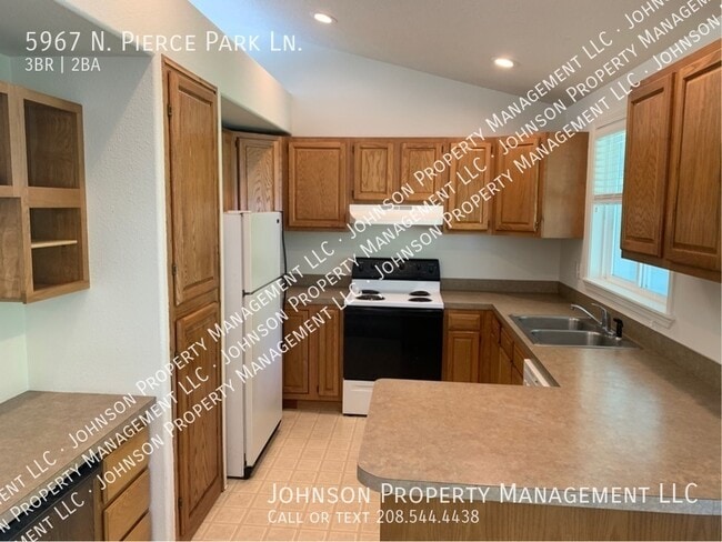 Building Photo - 5967 N Pierce Park Ln