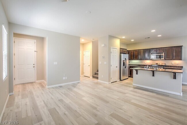 Foto del edificio - 8366 Stillhouse Ct