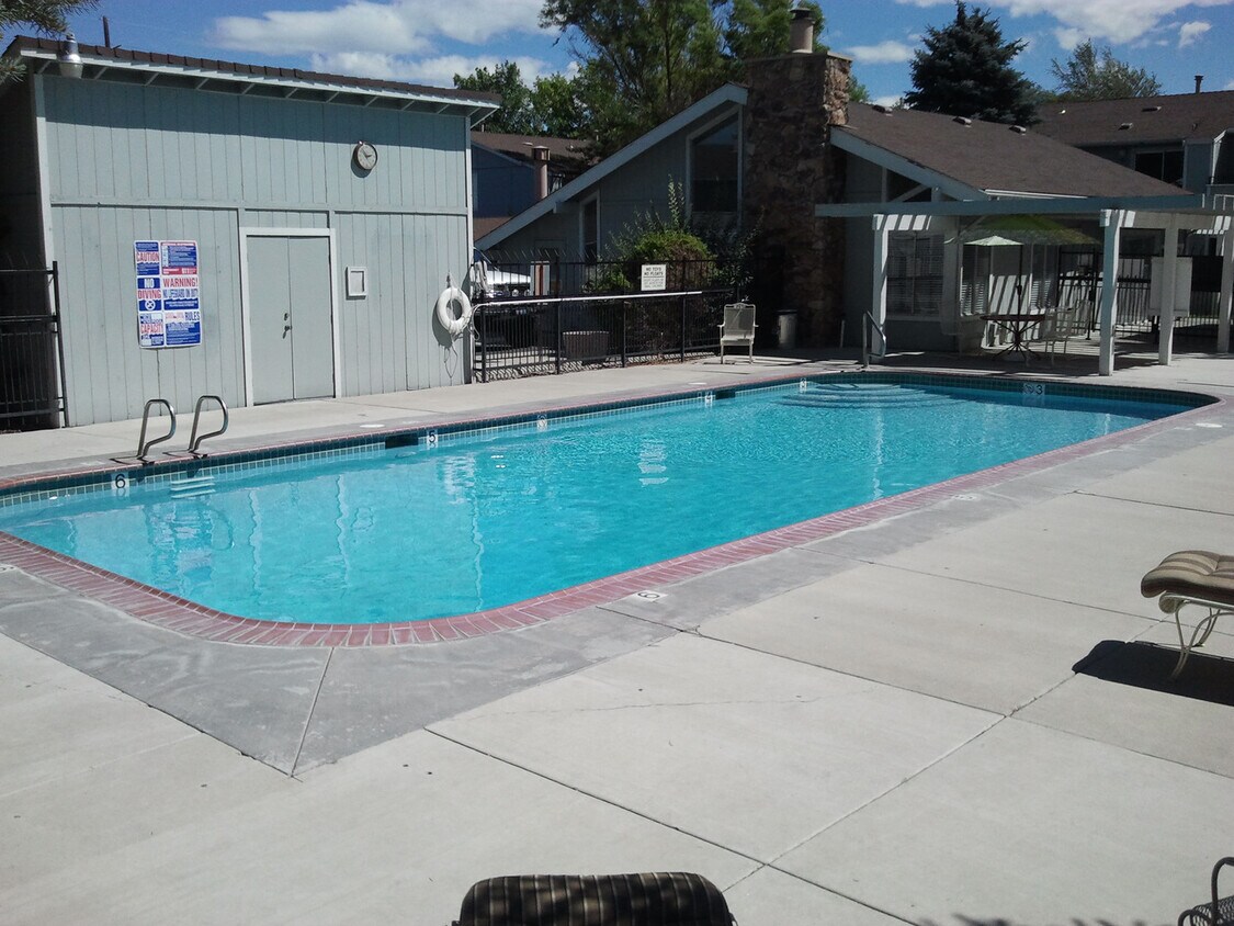 Foto principal - One Bedroom Carson Park Condo!