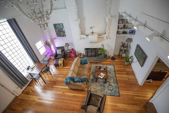 Foto del edificio - 2052 N Halsted St