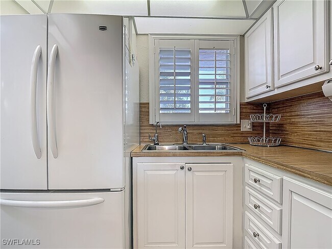Foto del edificio - 175 Turtle Lake Ct