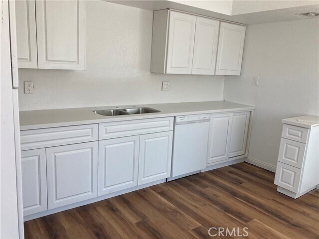 Foto del edificio - 1656 Bay View Ave