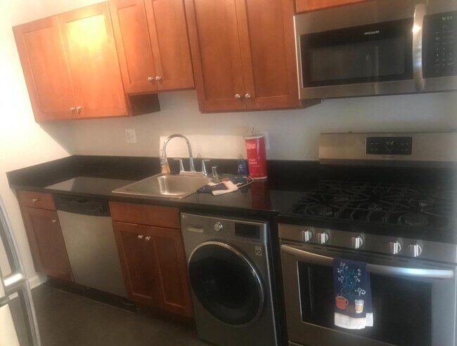 Kitchen - 3107 Naylor Rd SE