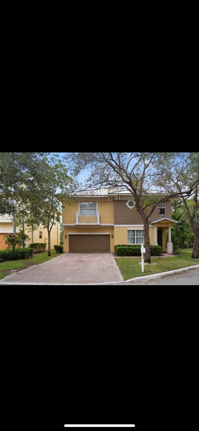 Foto principal - 1350 SW 4th Ct
