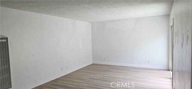 Foto del edificio - 140 Tamarack Ave