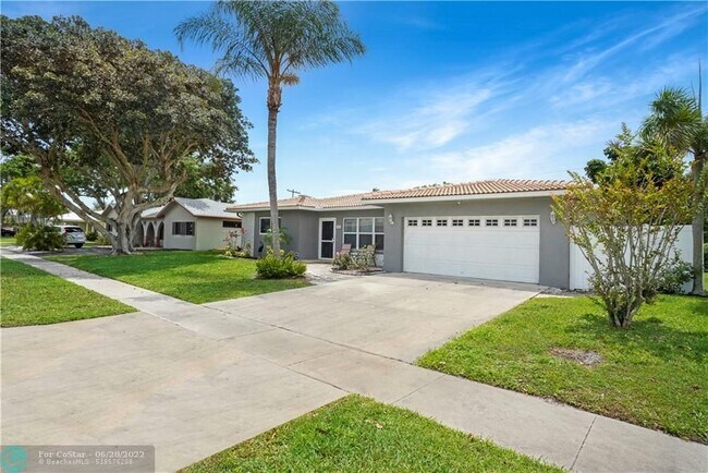 Foto del edificio - 984 SW 5th St