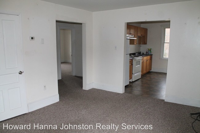 Building Photo - 2 br, 1 bath House - 600 S Logan Blvd
