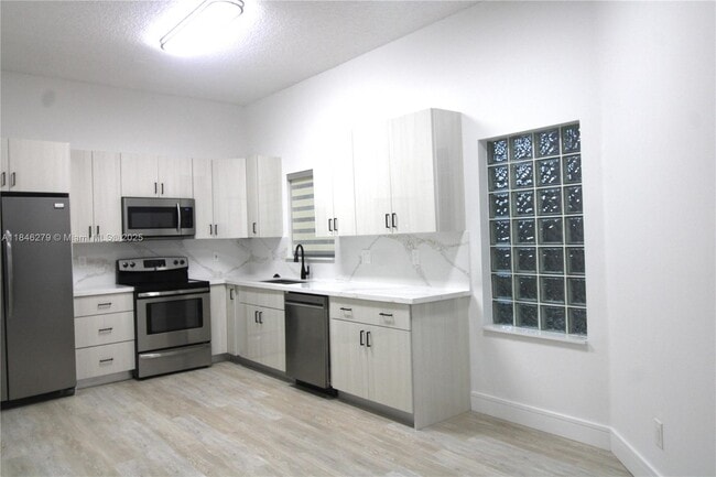 Building Photo - 16223 Emerald Cove Rd