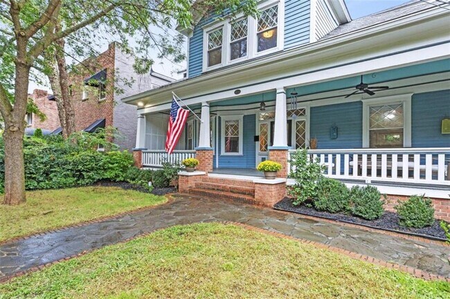Building Photo - 1038 St Charles Ave NE