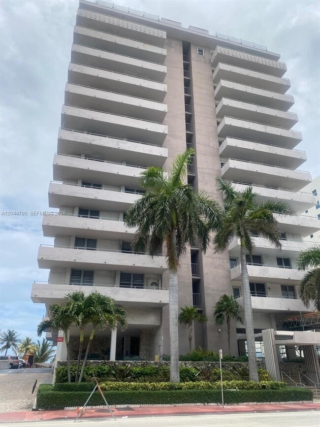 Building Photo - 9225 Collins Ave