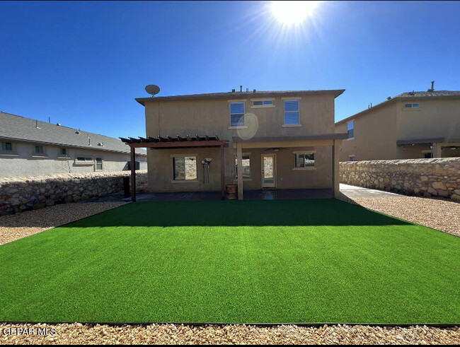 Foto del edificio - 7325 Autumn Sage Dr