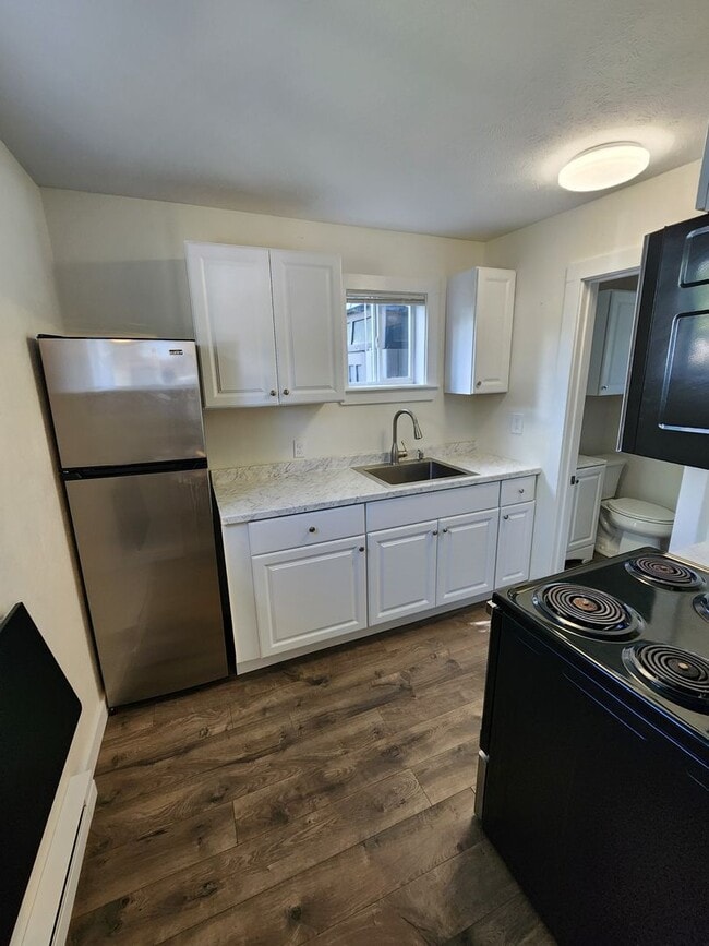 Building Photo - Charming home in Polson