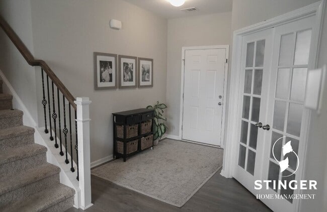 Foto del edificio - 24 Chauga St