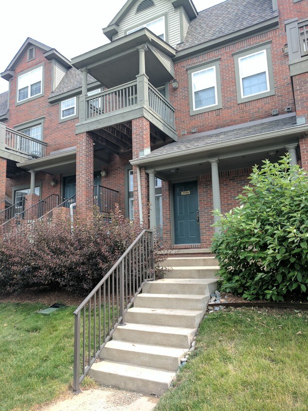 2916 Barclay Way, Ann Arbor, MI 48105 Condo for Rent in Ann Arbor, MI
