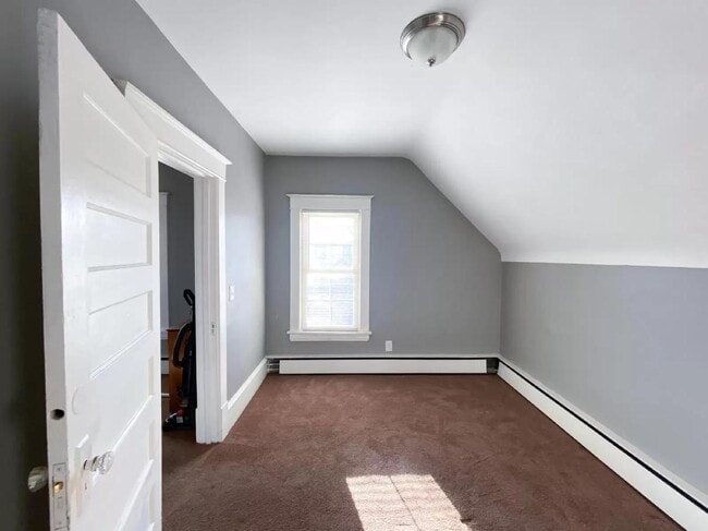 Building Photo - 1811 Jackson St NE