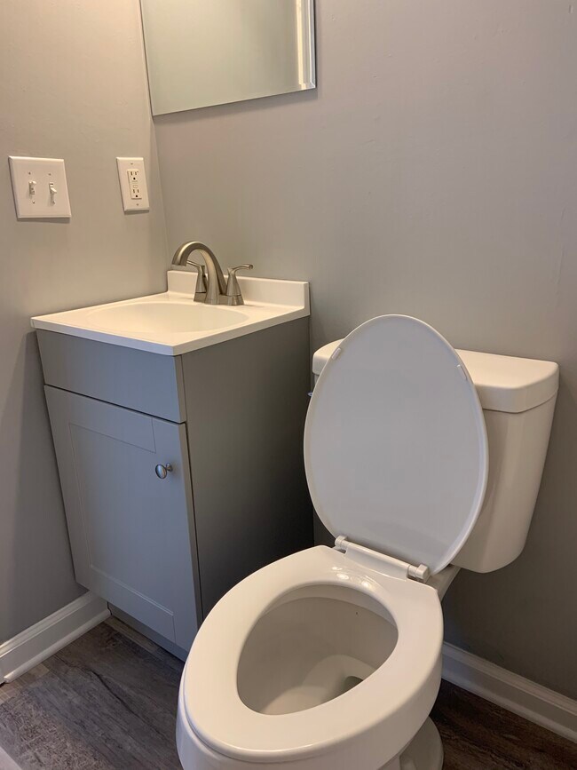 332 N Thompson St Unit 332, Shelbyville, TN 37160 Apartments in