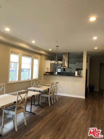 Foto del edificio - 1735 S Kingsley Dr