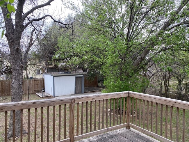 Building Photo - 2118 Burnet St