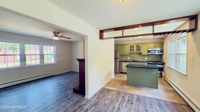 Foto del edificio - 364 Westwood Ave