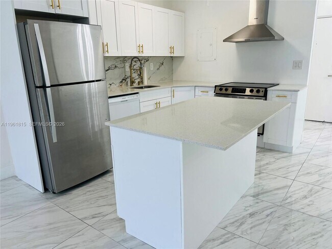 Foto del edificio - 7300 NW 17th St