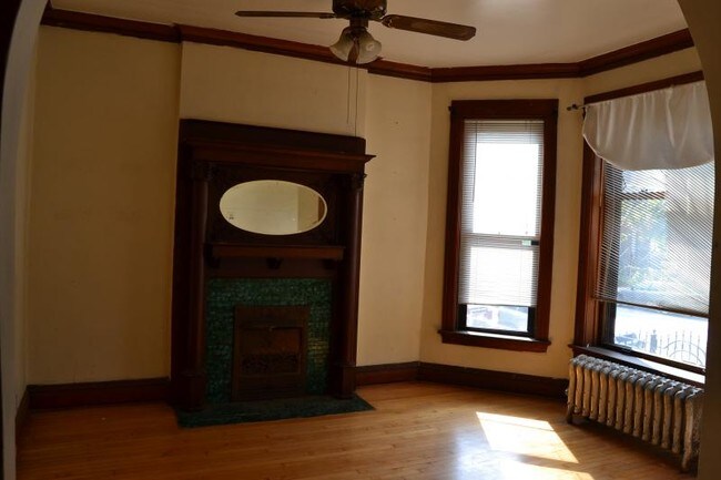 Building Photo - 2741 N Central Park Ave