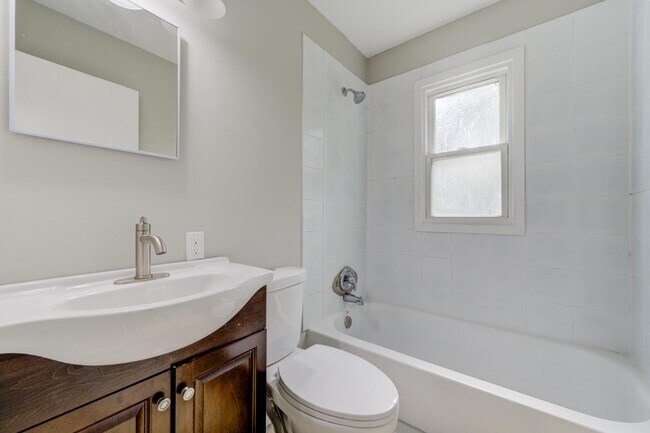 Foto del edificio - 6811 Brower Ct