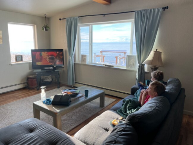 Building Photo - 23031 S Cohoe Loop Rd