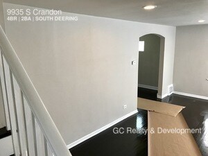Building Photo - 9935 S Crandon Ave
