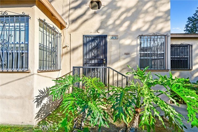 Foto del edificio - 1419 E 108th St