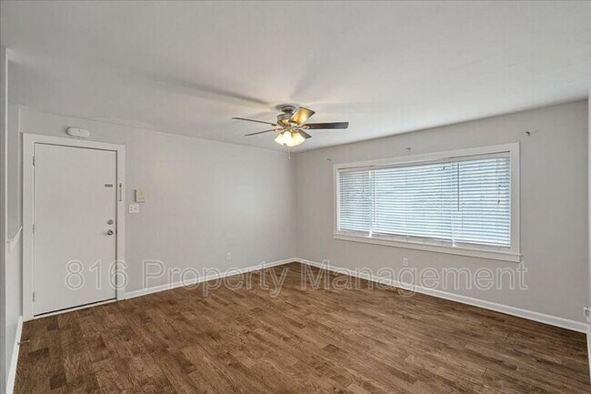Foto del edificio - 4516 Broadway Blvd