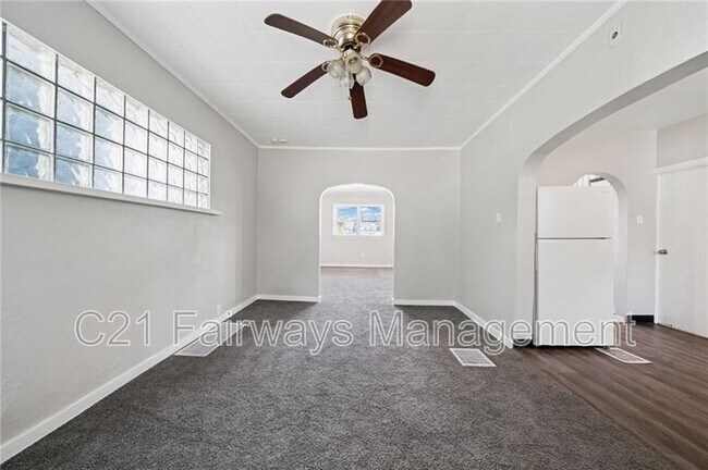 Foto del edificio - 1222 Rodgers St