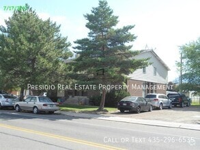 Building Photo - 656 N 400 W St