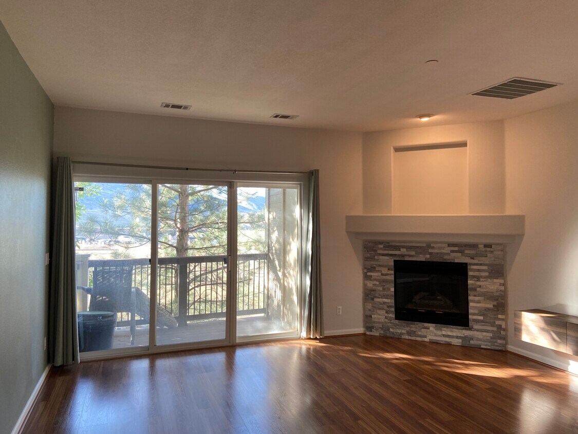 Foto principal - 7355 S Alkire St
