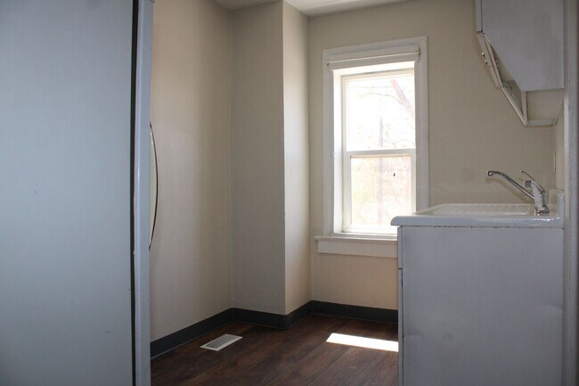 Foto del edificio - Move In Credit $100!!! - Cozy Studio Near ...