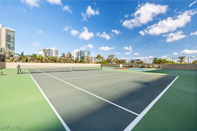 Foto del edificio - 4551 Gulf Shore Blvd N