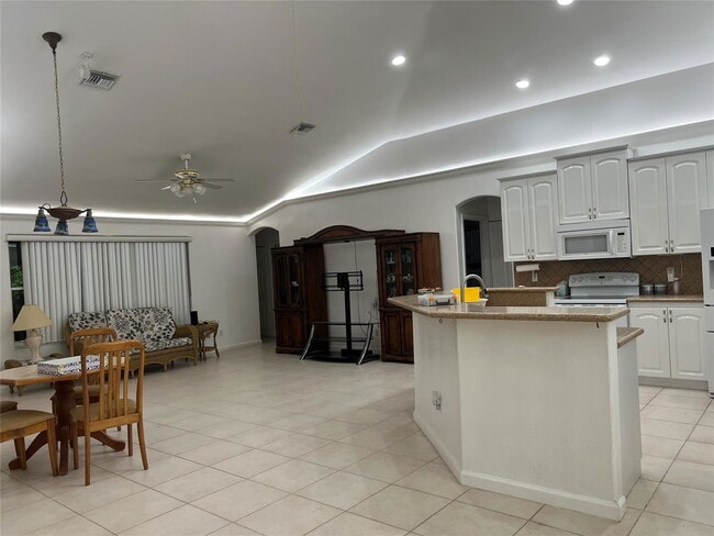 Foto del edificio - 7400 SW 37 Ct