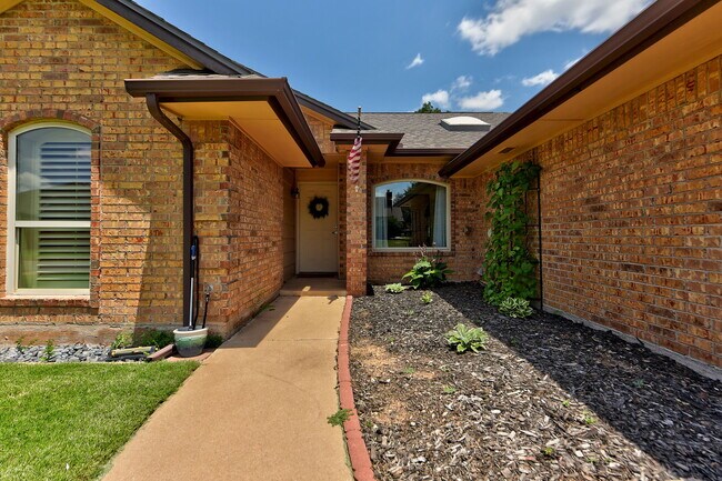 Foto del edificio - 1717 NW 176th Terrace