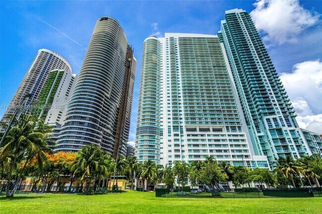 Foto del edificio - 1800 N Bayshore Dr  3707 Miami Fl 33132