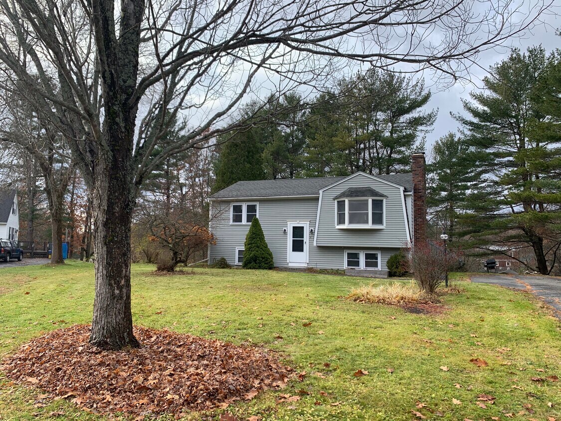 41 Ellen Cir, Yarmouth, ME 04096 House Rental in Yarmouth, ME
