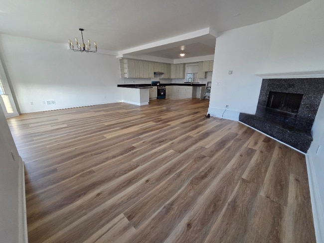 Foto del edificio - 163 Rae Ave