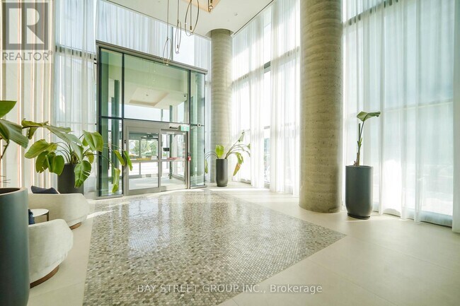 Photo du bâtiment - 7890-7890 Jane St