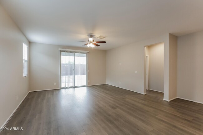 Building Photo - 2743 W Apollo Rd
