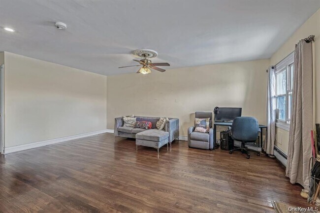 Foto del edificio - 10406 Avenue L