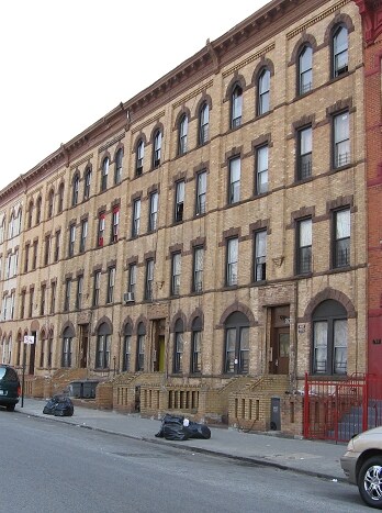 Foto del edificio - 784 Madison St