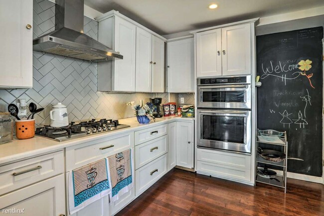 Building Photo - 2 br, 1.5 bath House - 44 Birch Avenue