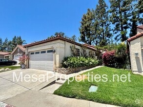 Building Photo - 9754 Willow Wood Dr
