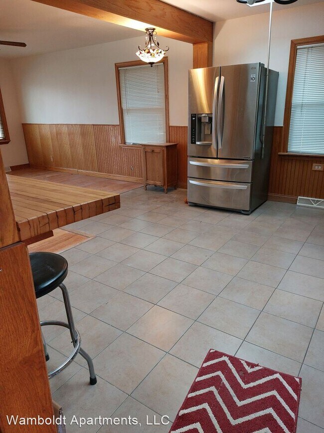 Building Photo - 3 br, 1.5 bath House - 2215 Golf Ave