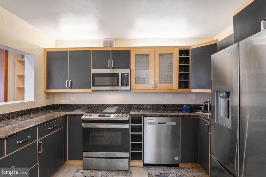 Foto principal - 4515 Willard Ave