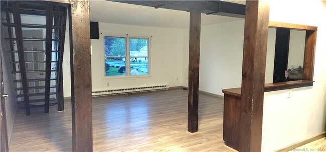 Building Photo - 156 Newell Ave
