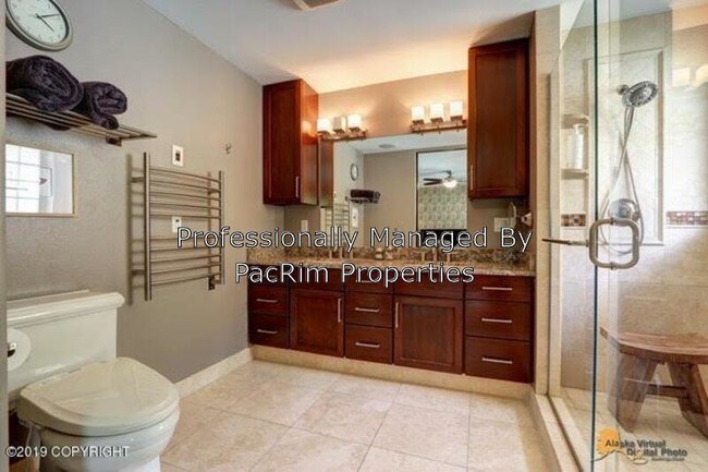 Foto del edificio - 8601 Spendlove Dr